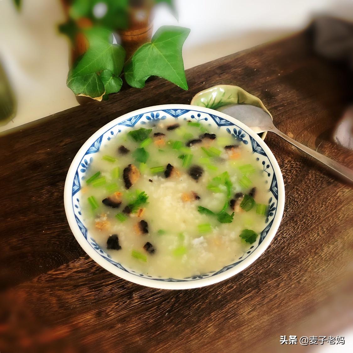 当中考日遇上梅雨天，来碗早餐粥，好吃又营养，还能增记忆除疲劳